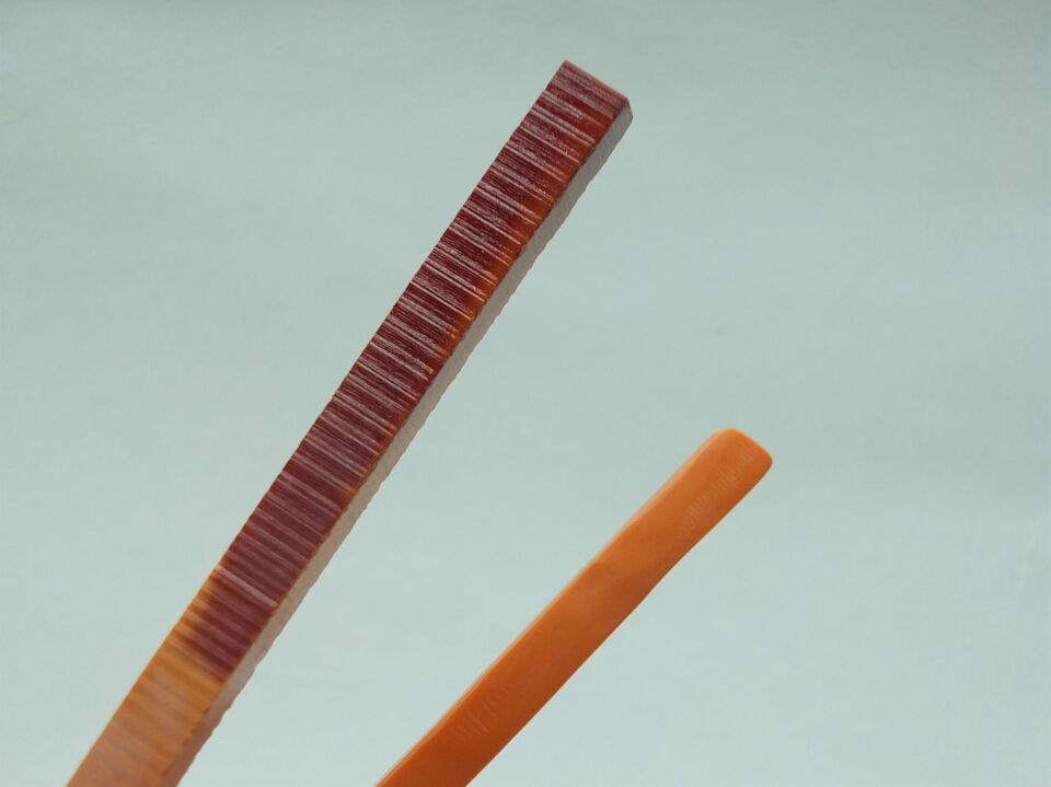 336 Çubuk Sıkma Kehribar - Adedi 24 gramdır. Adetle satılır.