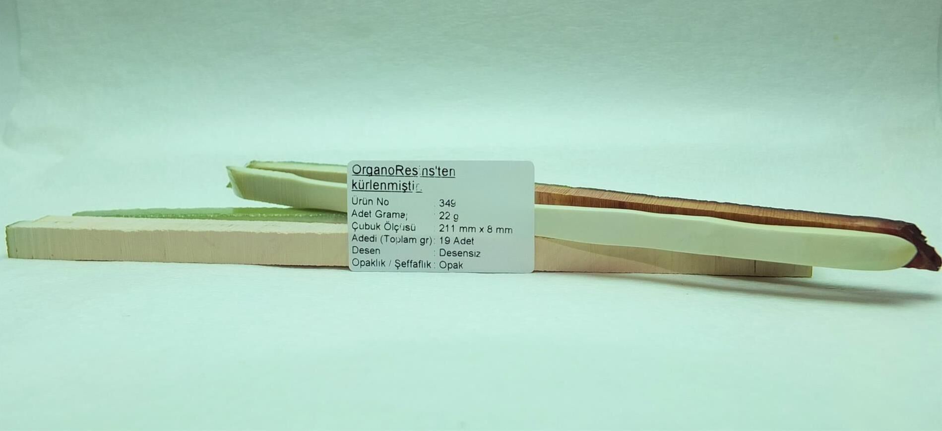 349 Çubuk Sıkma Kehribar - Adedi 22 gramdır. Adetle satılır.
