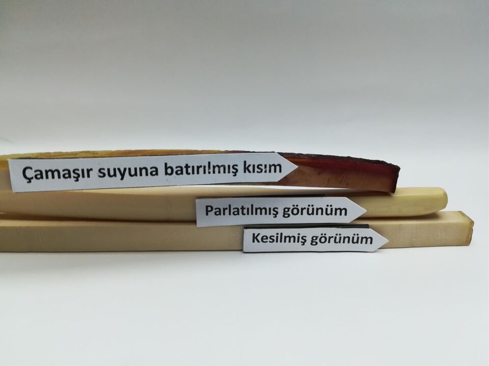361 Çubuk Sıkma Kehribar - Adedi 23 gramdır. Adetle satılır.